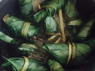 9、红枣粽子,电饭锅加水煮1小时即可