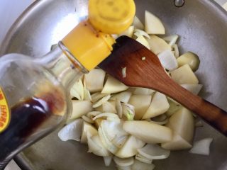 42、了不起的小番茄➕番茄土豆红烩牛肉,加入少许味极鲜