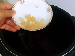 6、电压锅版调经养生汤,冰糖或者红糖