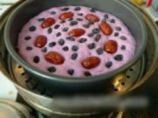 7、紫薯发糕,冷死上锅，大火烧开后蒸30分钟，