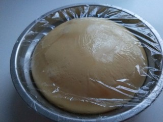 11、红枣面包,早上起来就满盆了。