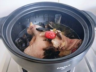 9、煲汤时加上它，营养好喝又不腻，这个季节要多,想喝吗？你学会了吗？让我们相互学习吧！