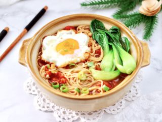 15、茄汁酸汤鸡蛋面,你还在等什么？赶紧试试吧～