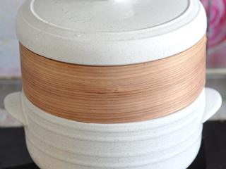 15、重阳糕,中火蒸30分钟。