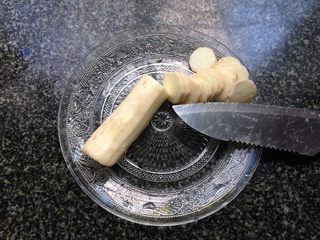 5、红枣山药糕,切成小片