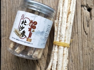 3、年年有余滋补牛肝菌鱼头汤,北沙参。