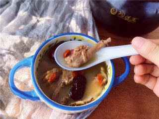 15、当归鸽子汤,营养健体！