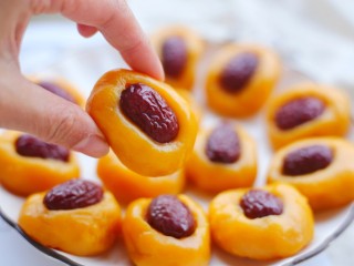 14、冬至美食 南瓜红枣糕,味道超赞。