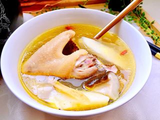 39、冬日进补系列➕当归黄芪枸杞鲜鸡汤,成品