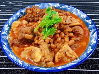 13、番茄黄豆炖牛腩,好诱人的牛腩肉肉非常适合做给即将高考的宝贝们营养满满滴