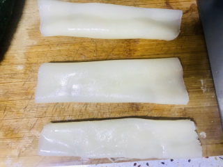 11、家庭凉皮,准备的食材能做6张,凉皮切块