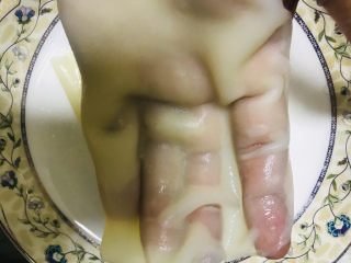 10、家庭凉皮,揭开,抹掉油防止粘住