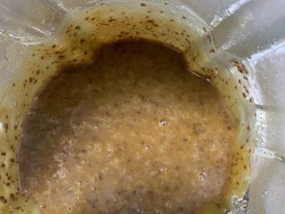 5、红枣蛋糕,打泥 放凉