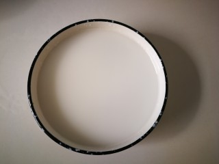 7、#一碗面条#鸡蛋面（黄豆酱版）,适量水淀粉，出锅前勾芡。