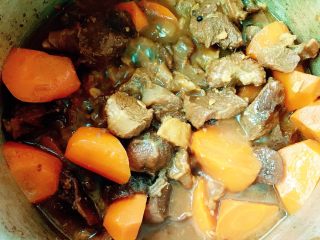 20、牛肉烧胡萝卜,压2分钟即可