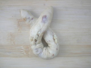 17、#甜味#红糖红枣核桃面包,如图环绕