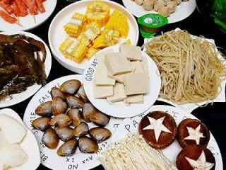 14、一锅炖+海鲜烩锅,全部食材准备好