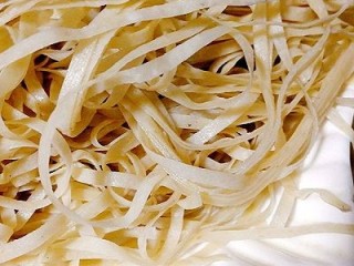 20、一锅炖+海鲜烩锅,加入鱼面