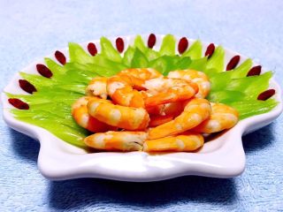 14、蒜蓉西芹炒虾仁,营养美味还非常有卖相噢