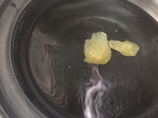 10、冬瓜马蹄爽,加入冰糖，中火