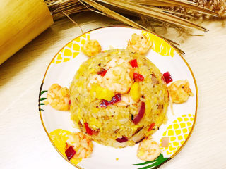 16、菠萝虾仁炒饭,装盘