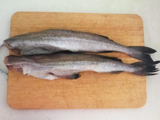 3、烤香辣鳕鱼,鳕鱼清洗干净