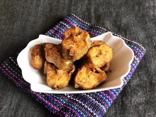 23、烤香辣鳕鱼,烤鳕鱼香辣适宜，味道鲜美~