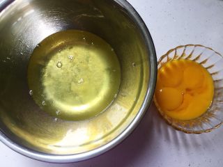 3、红枣蛋糕,蛋白、蛋黄分离