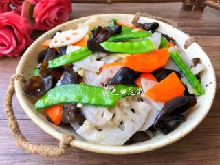 11、荷塘小炒,成品图一