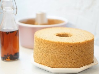 20、普洱茶牛奶戚风蛋糕,成品图