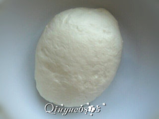 1、菊花馒头,醒发面