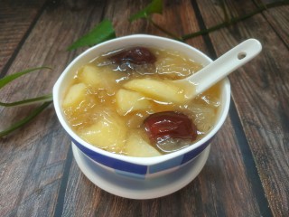 16、苹果银耳红枣汤,满满的胶原蛋白