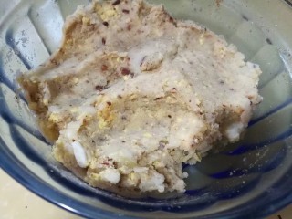 11、健脾瘦身早餐 茯苓山药土豆泥,搅拌均匀