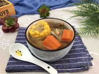 17、五指毛桃老鸡汤~广式老火靓汤,再来一碗,我家小二喝完满足地说:好舒服哇!