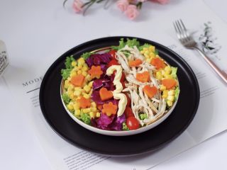 14、鸡胸肉时蔬沙拉,颜值担当又好吃。