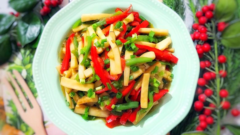 唐三彩家常蚝油彩椒杏鲍菇