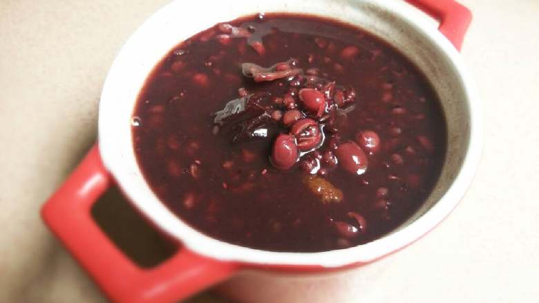 养颜黑米粥健康美颜餐