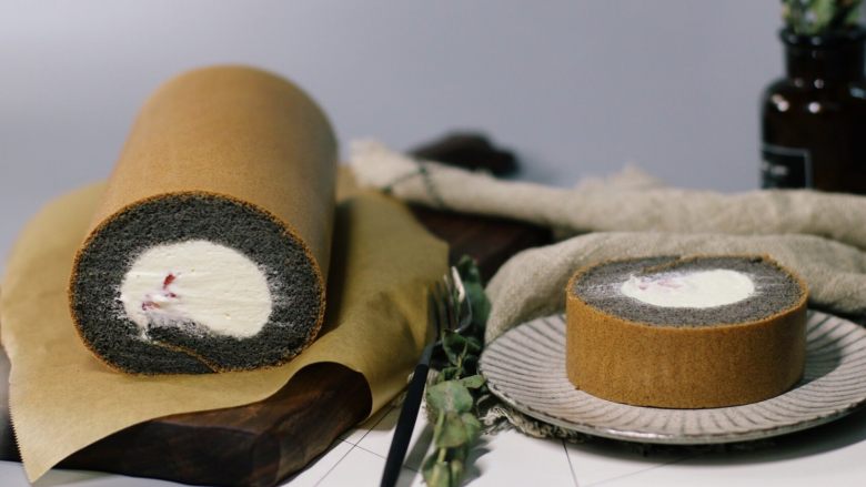 黑米戚风蛋糕卷