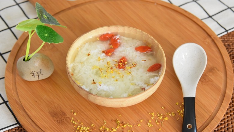 酒酿圆子一碗温补养胃的软糯甜汤