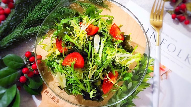 健康饮食の凉拌爽口小菜苦菊裙带菜