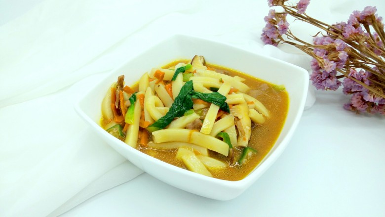 绿色美食大杂烩年糕汤