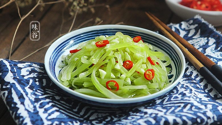 夏天小菜凉拌莴笋