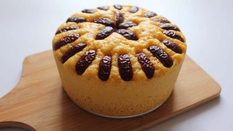 南瓜红枣发糕适合14个月以上的宝宝