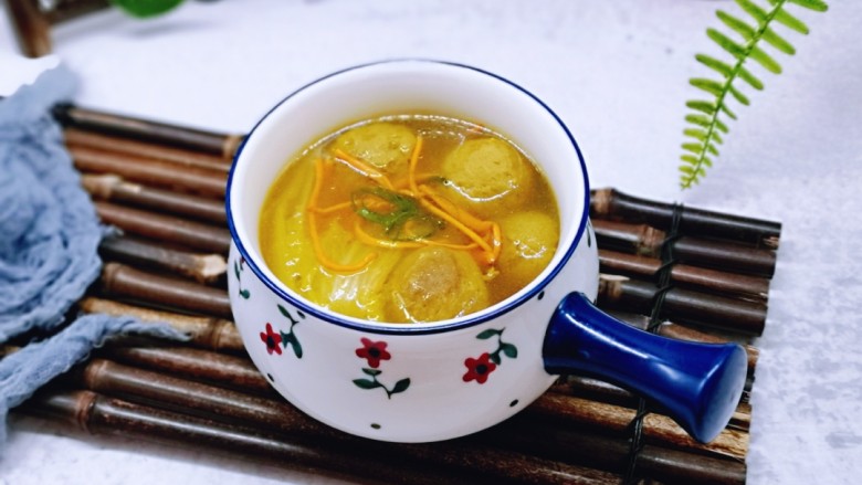 冬季暖身滋补虫草牛肉丸子汤