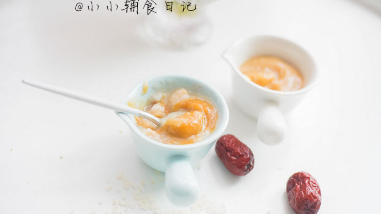 辅食6M8M山药红枣米糊