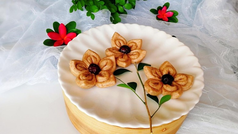 吃掉一朵花黑麦粉枣花馒头