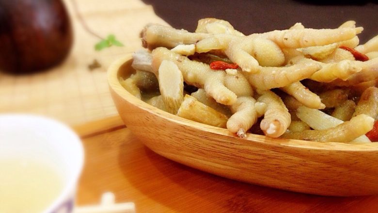 地方菜药材浸鸡爪