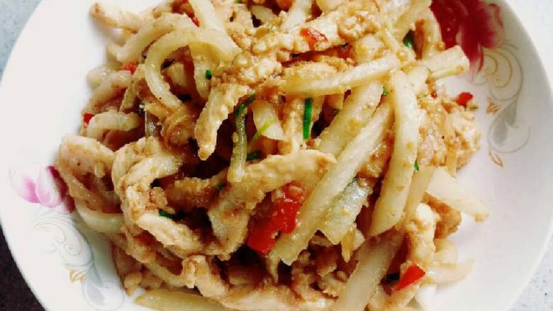 鸡丝炒萝卜健康美颜餐