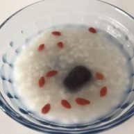 冰糖红枣枸杞薏米水