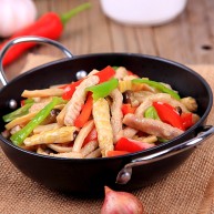 过年菜三鲜蘑菇煲